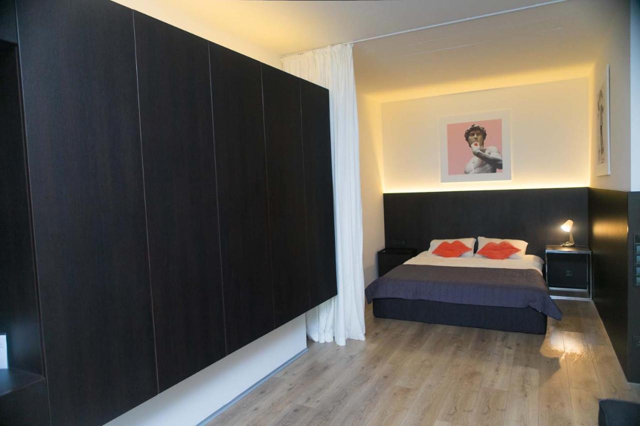 Stylish 1 Bedroom Studio Near Most City Dnipro Esterno foto